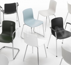Стул с подлокотником HAL Tube Armrest Стул с подлокотником HAL Tube Armrest фабрика Vitra