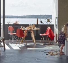 Стол обеденный Gueridon Стол обеденный Gueridon фабрика Vitra