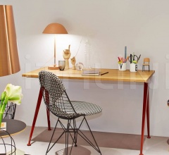 Письменный стол Compas Direction Письменный стол Compas Direction фабрика Vitra