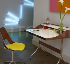 Письменный стол Home Desk Письменный стол Home Desk фабрика Vitra