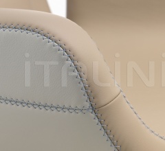 Кресло East River Chair Leather Кресло East River Chair Leather фабрика Vitra