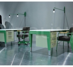 Кресло Fauteuil Direction Кресло Fauteuil Direction фабрика Vitra