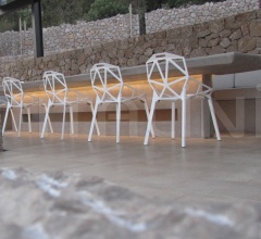 Стул с подлокотниками Chair_One фабрика Magis