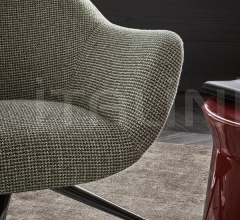 Кресло Mad chair фабрика Poliform