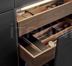 Итальянские Кухни с барной стойкой - Кухня Twelve Итальянские Кухни с барной стойкой - Кухня Twelve фабрика Varenna Poliform