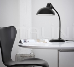 Кресло SERIES 7™ фабрика Fritz Hansen