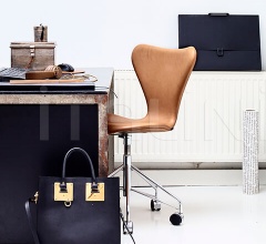 Кресло SERIES 7™ фабрика Fritz Hansen