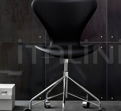 Кресло SERIES 7™ фабрика Fritz Hansen