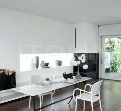 Стул с подлокотником Mila фабрика Magis