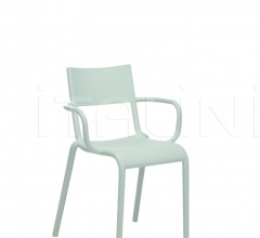Стул Generic A Стул Generic A фабрика Kartell