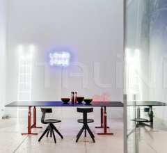 Стол обеденный Brut Стол обеденный Brut фабрика Magis