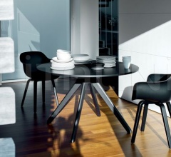 Стол обеденный Cuckoo – The Wild Bunch Стол обеденный Cuckoo – The Wild Bunch фабрика Magis