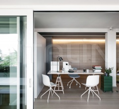 Стол обеденный Teatro Стол обеденный Teatro фабрика Magis