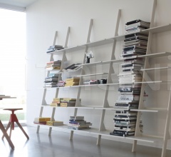 Книжный стеллаж Tyke – The Wild Bunch фабрика Magis