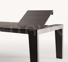 Стол обеденный Omero Стол обеденный Omero фабрика Maxalto (B&B Italia)