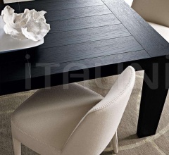 Стол обеденный Omero Стол обеденный Omero фабрика Maxalto (B&B Italia)