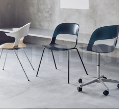 Кресло PAIR™ фабрика Fritz Hansen