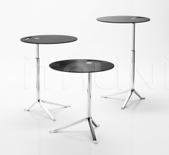 Столик LITTLE FRIEND™ Столик LITTLE FRIEND™ фабрика Fritz Hansen