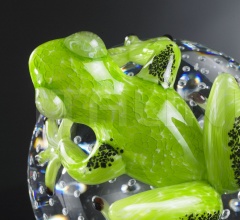 Итальянские Интерьерные декорации - Интерьерная миниатюра Sphere with frog Итальянские Интерьерные декорации - Интерьерная миниатюра Sphere with frog фабрика VGnewtrend