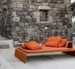 Шезлонг Frame фабрика Paola Lenti