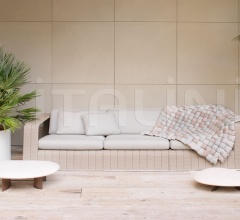 Столик Isole фабрика Paola Lenti