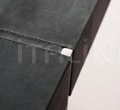 Итальянские Тумбочки прикроватные - Тумбочка ICARO NIGHT TABLE Итальянские Тумбочки прикроватные - Тумбочка ICARO NIGHT TABLE фабрика Baxter
