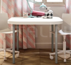 Итальянские Письменные столы - Письменный стол Desk with Poly legs Итальянские Письменные столы - Письменный стол Desk with Poly legs фабрика Nidi