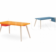 Итальянские Письменные столы - Письменный стол Desk with Woody legs Итальянские Письменные столы - Письменный стол Desk with Woody legs фабрика Nidi