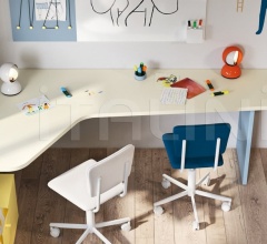 Итальянские Письменные столы - Письменный стол Shaped desk Итальянские Письменные столы - Письменный стол Shaped desk фабрика Nidi