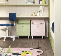 Итальянские Тумбочки - Тумбочка Wilson bedside table with castors фабрика Nidi