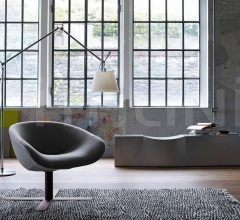 Кресло Mart фабрика B&B Italia