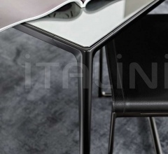 Стол обеденный Mirto Indoor фабрика B&B Italia