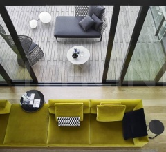 Столик Frank фабрика B&B Italia