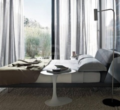 Столик Awa фабрика B&B Italia