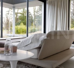 Столик Awa фабрика B&B Italia