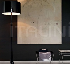 Столик Pyllon фабрика B&B Italia