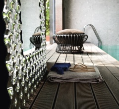 Настенное зеркало pop Настенное зеркало pop фабрика Fiam