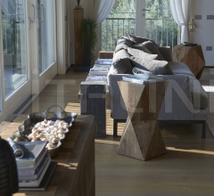 Столик DB003978 Столик DB003978 фабрика Dialma Brown
