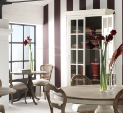 Витрина DB004624 Витрина DB004624 фабрика Dialma Brown