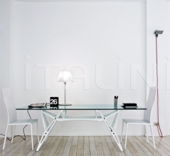 Стол обеденный 2320 Reale фабрика Zanotta