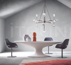 Стол обеденный 2574 Fenice фабрика Zanotta