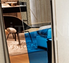 Настенное зеркало Milo фабрика IPE Cavalli (Visionnaire)