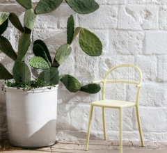 Стул Generic C Стул Generic C фабрика Kartell