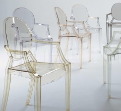 Стул с подлокотником Louis Ghost фабрика Kartell
