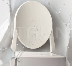 Стул Victoria Ghost фабрика Kartell