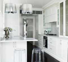 Барный табурет Charles Ghost фабрика Kartell