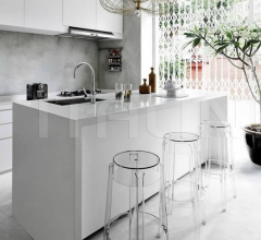 Барный табурет Charles Ghost фабрика Kartell