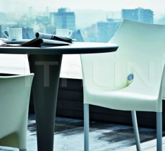 Барный стол Dr. NA фабрика Kartell