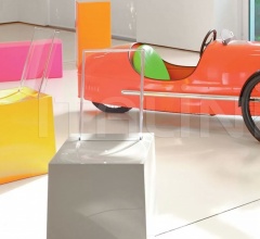 Стул Miss Less Стул Miss Less фабрика Kartell