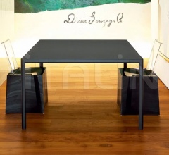 Стул Miss Less Стул Miss Less фабрика Kartell